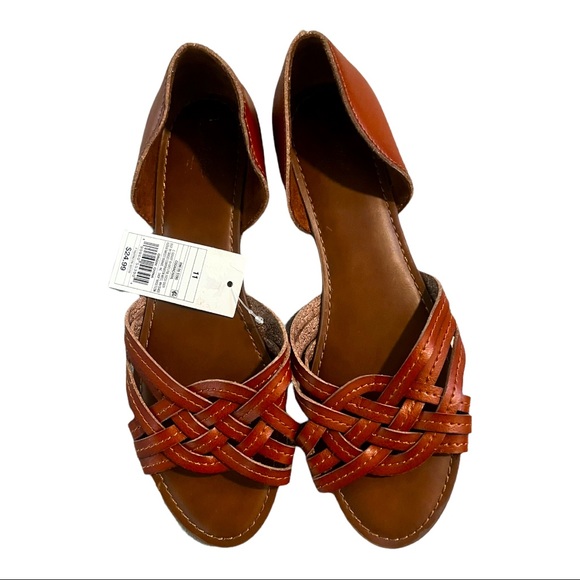 Universal Thread Shoes - Women’s Braided Sandals, Cognac, by Universal Thread. Size 11. NWT.